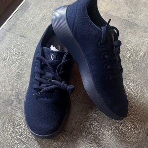 Allbirds Women Wool Runner 2  Sneakers